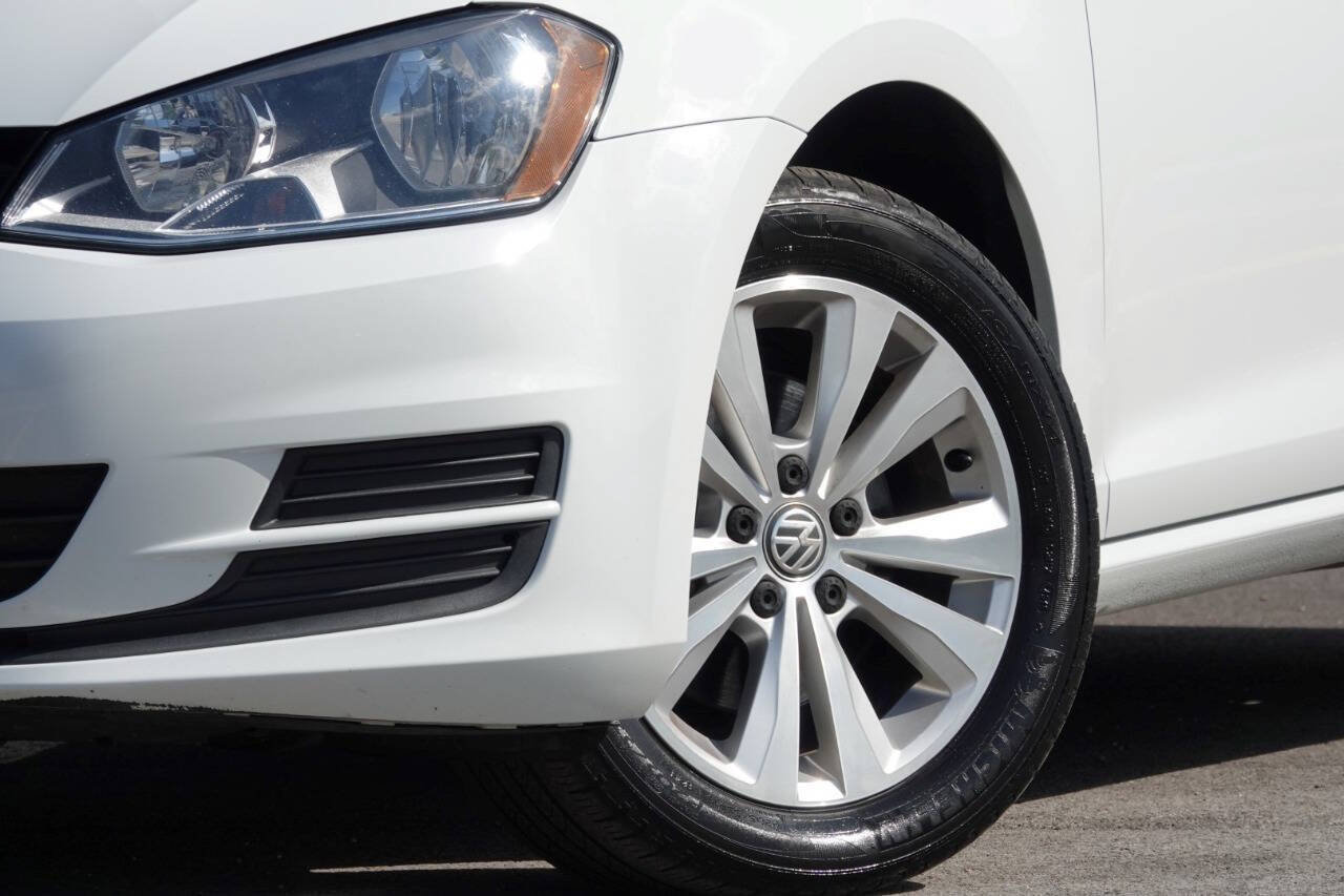 Used 2015 Volkswagen Golf TDI S FWD image 7