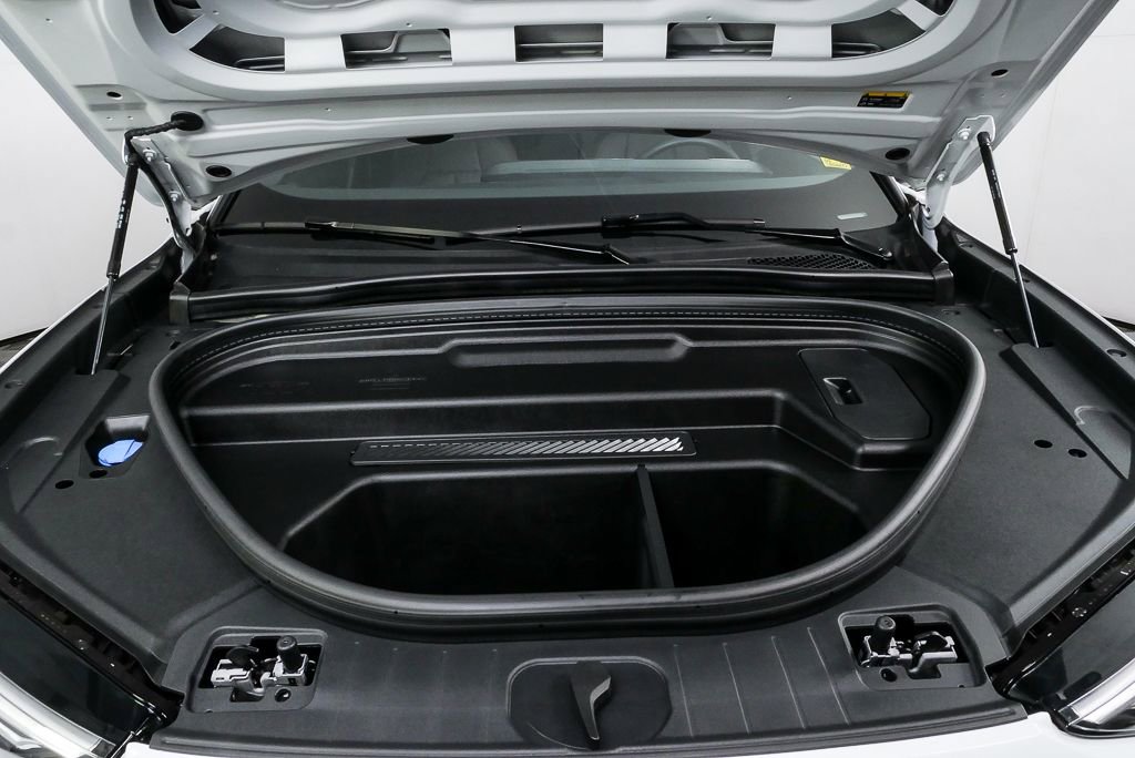 Certified 2025 Audi Q6 e-tron Premium image 33