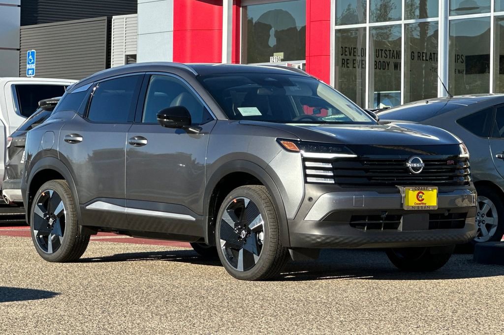 New 2026 Nissan Kicks SR image 2