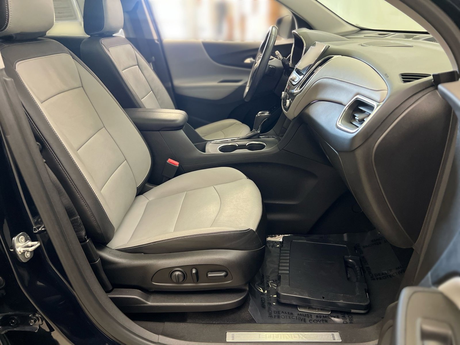 Used 2021 Chevrolet Equinox Premier image 25