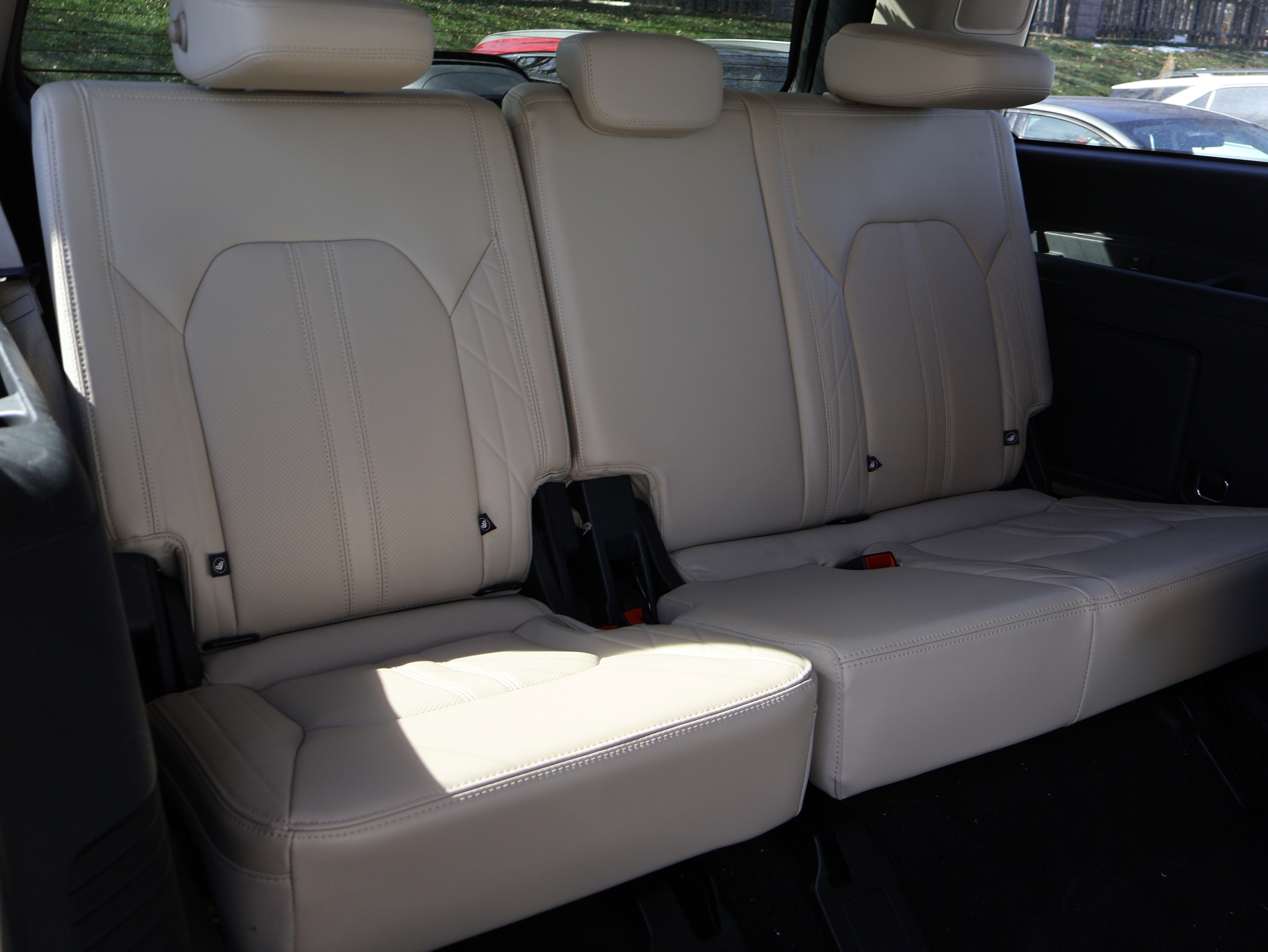 Used 2022 Ford Expedition Platinum image 16