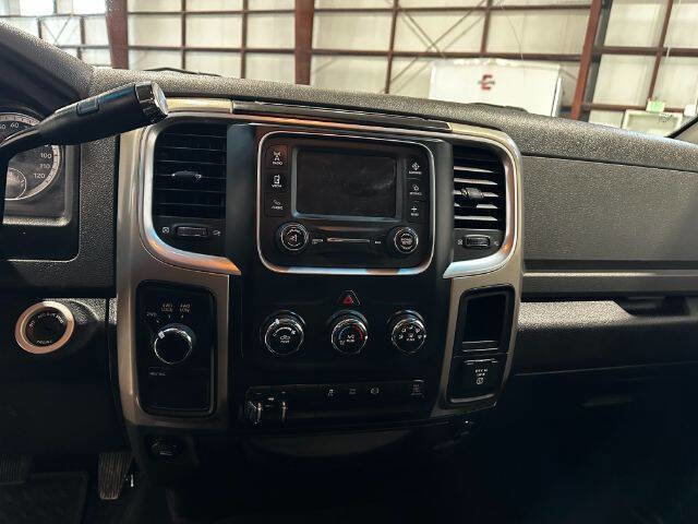 Used 2013 RAM 2500 SLT w/ Cold Weather Group image 17