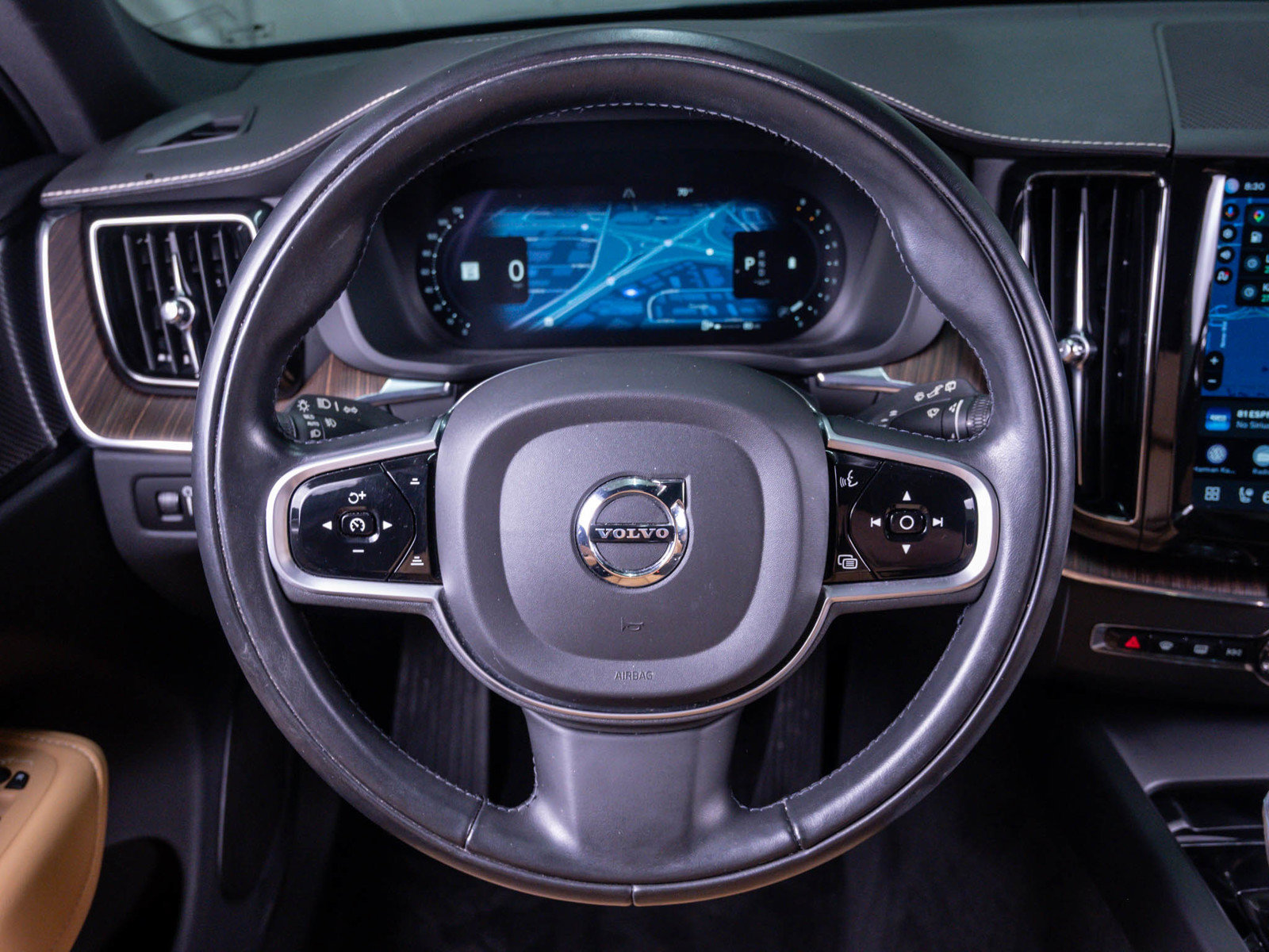 Used 2022 Volvo XC60 B6 Inscription AWD/4WD image 14