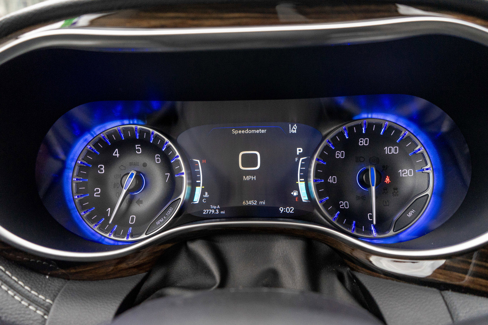 Used 2023 Chrysler Pacifica Limited image 12