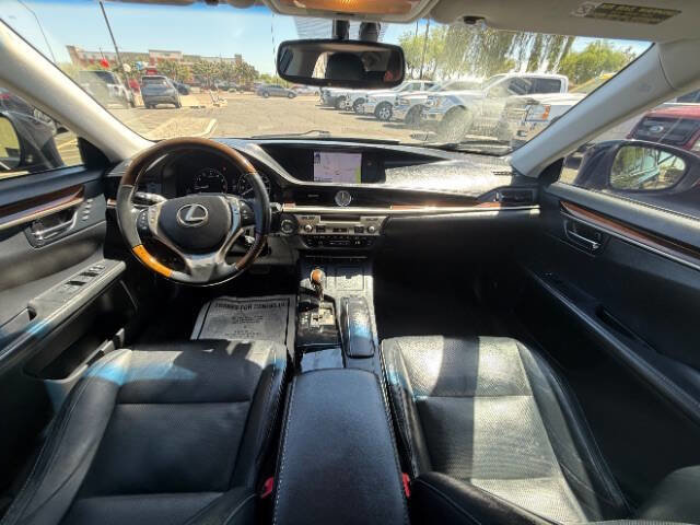 Used 2013 Lexus ES 350 w/ Luxury Pkg image 16