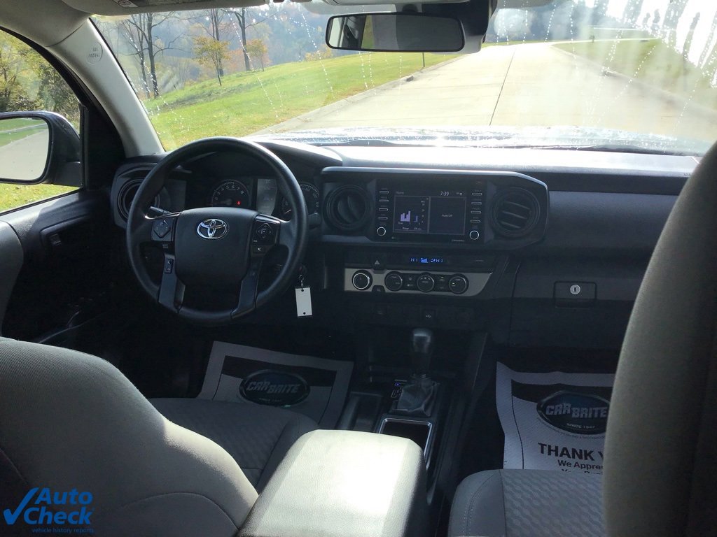 Used 2022 Toyota Tacoma SR image 16