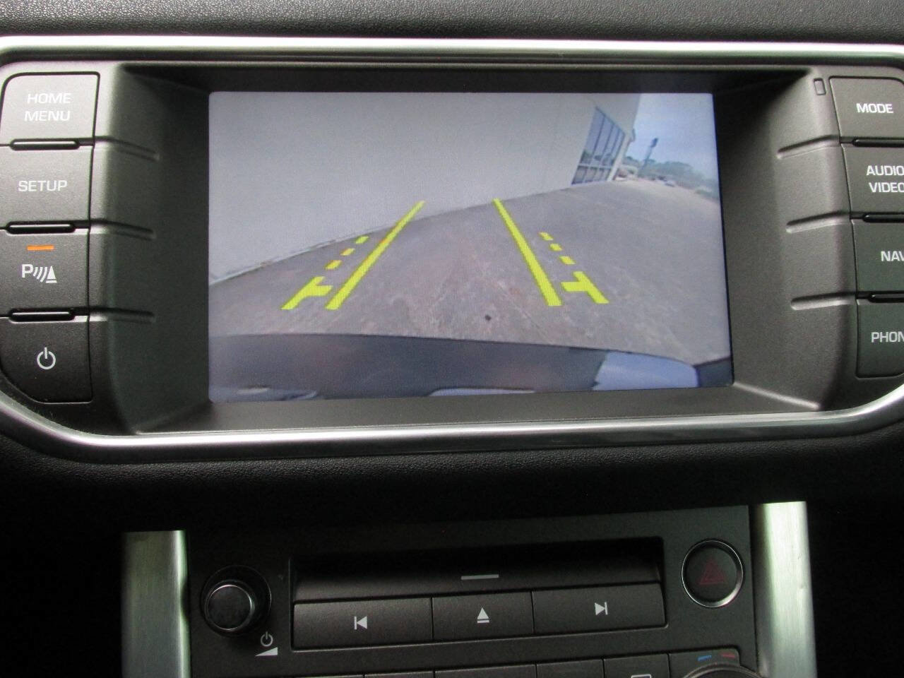 Used 2014 Land Rover Range Rover Evoque Pure Plus image 30