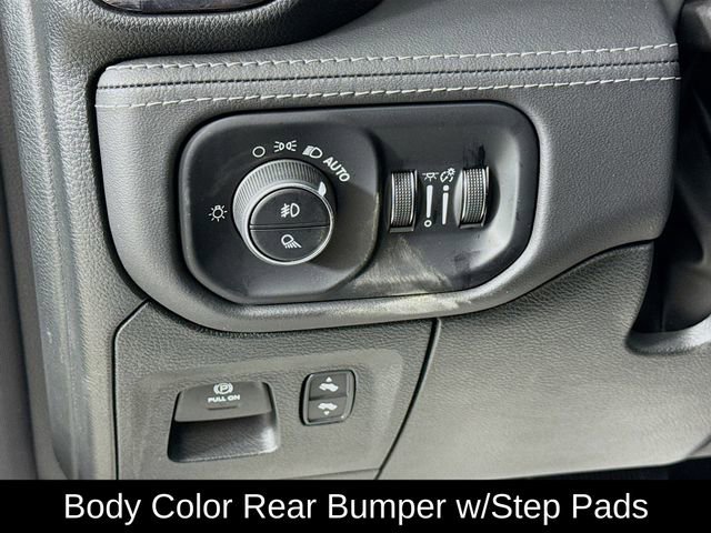 Used 2024 RAM 1500 Limited image 11