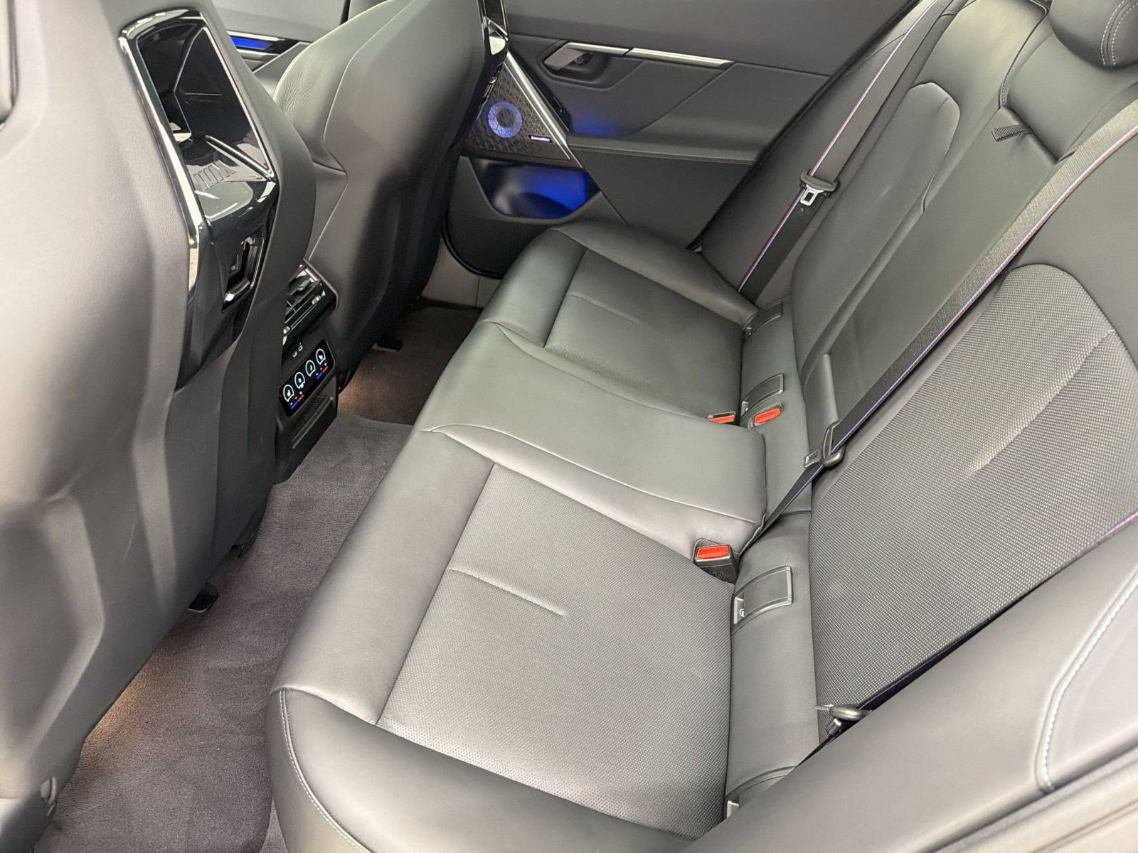 Certified 2025 BMW M5 Touring AWD/4WD image 22