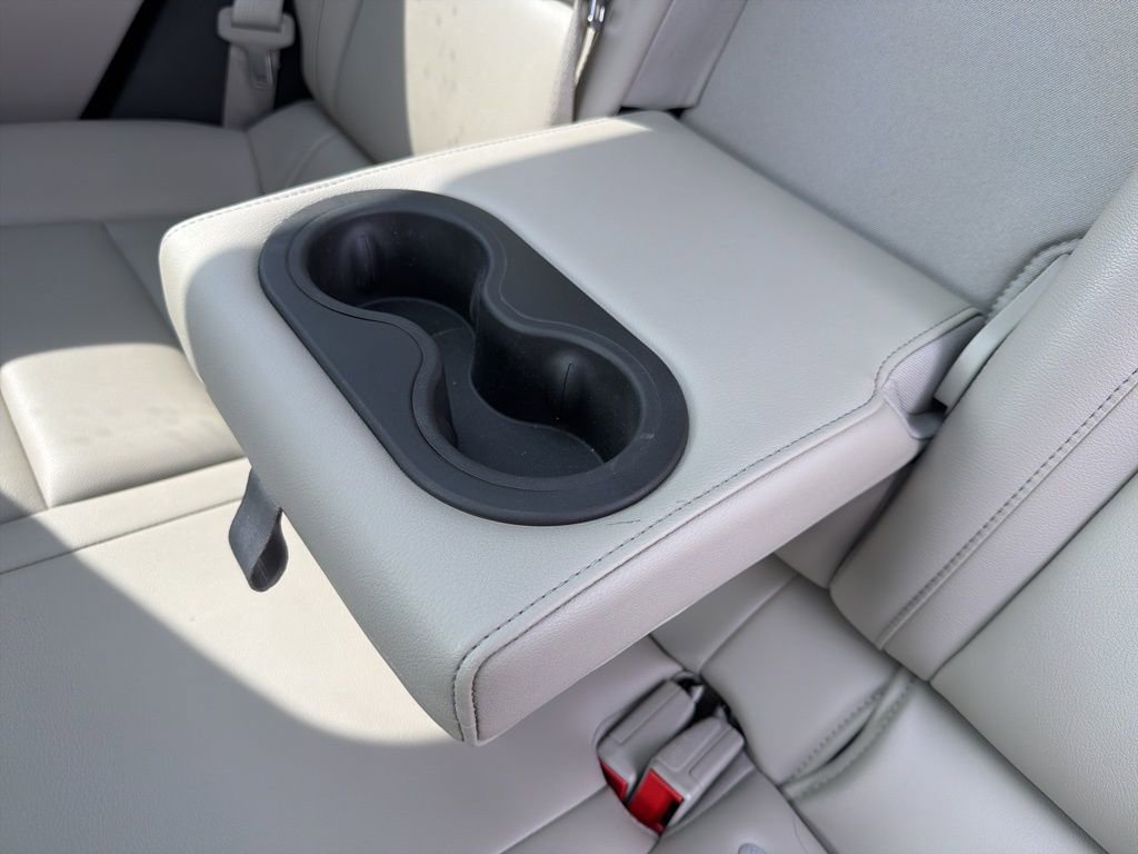 Used 2019 Cadillac XT4 Luxury w/ Cold Weather Package image 36