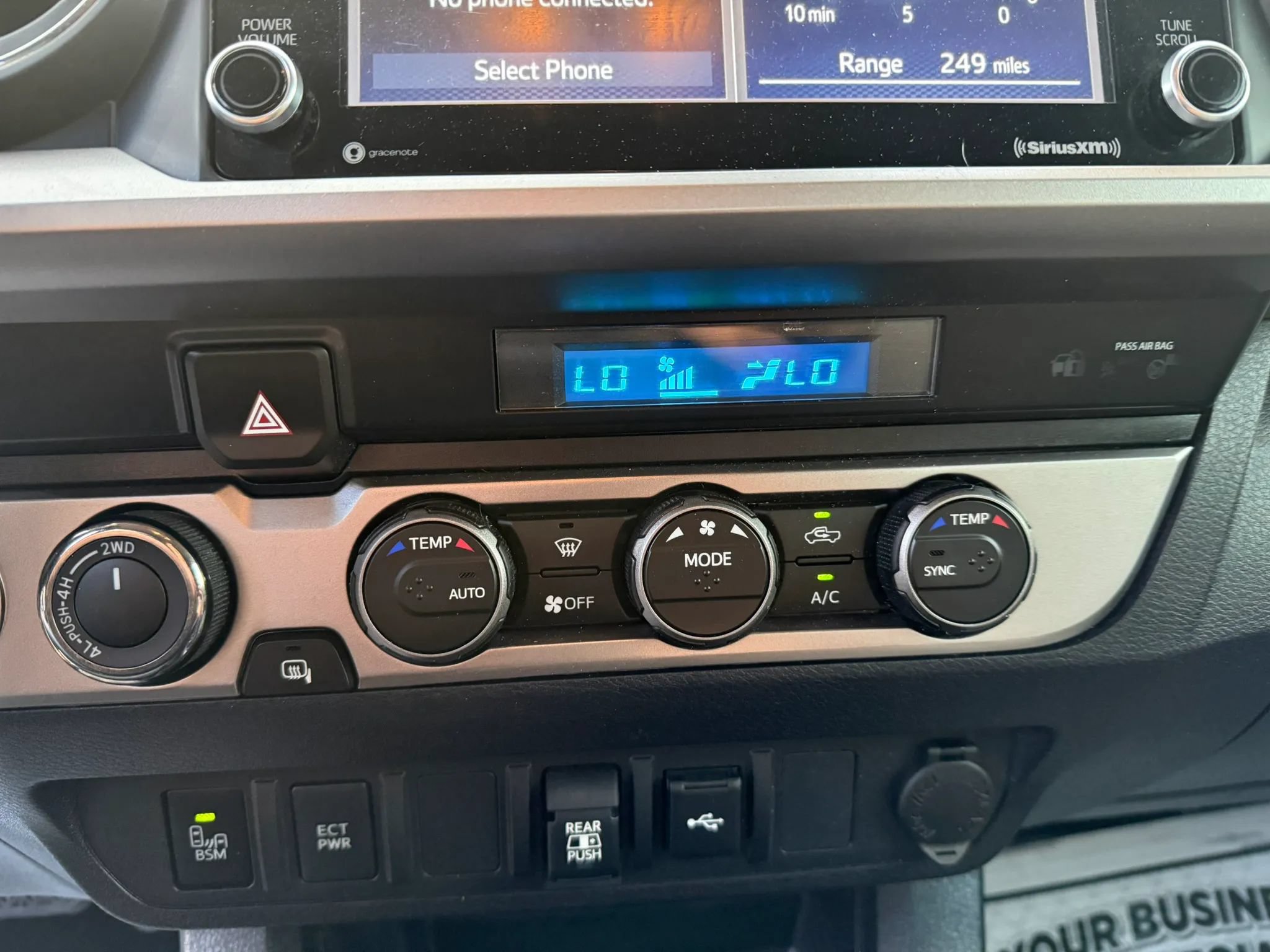 Used 2023 Toyota Tacoma SR5 w/ Technology Package AWD/4WD image 21