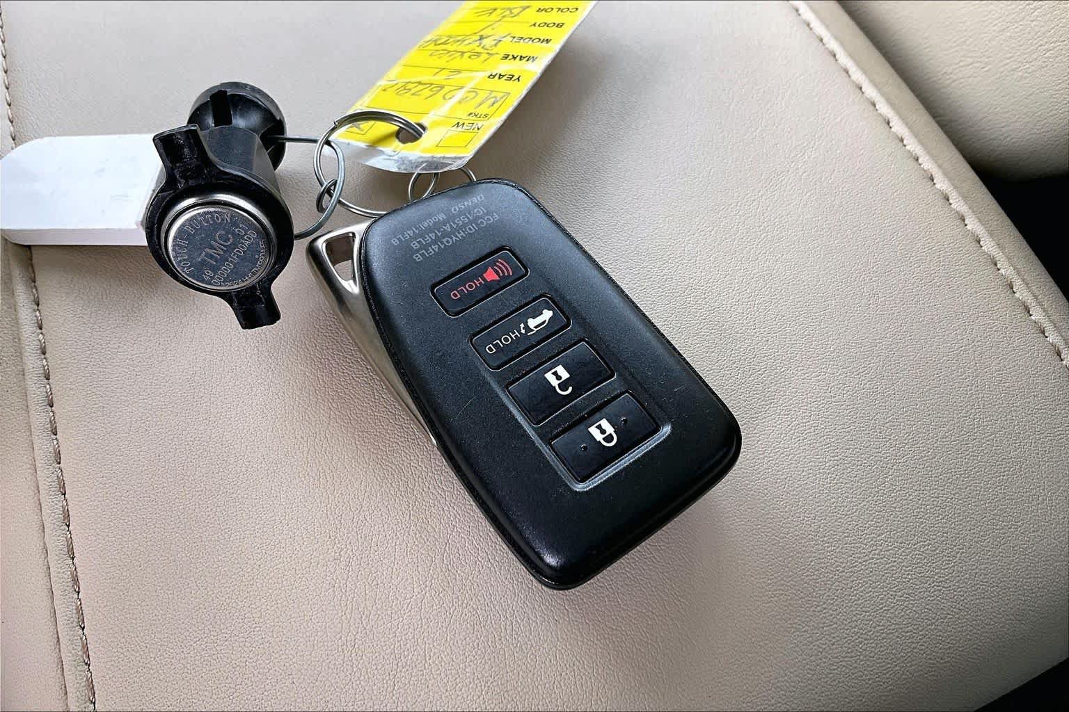 Used 2021 Lexus RX 450h AWD w/ Premium Package image 14