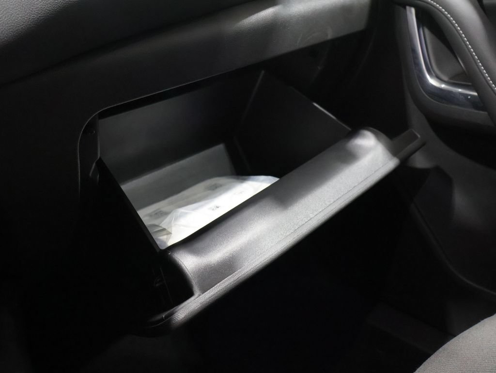Used 2025 Chevrolet Blazer LT AWD/4WD image 31