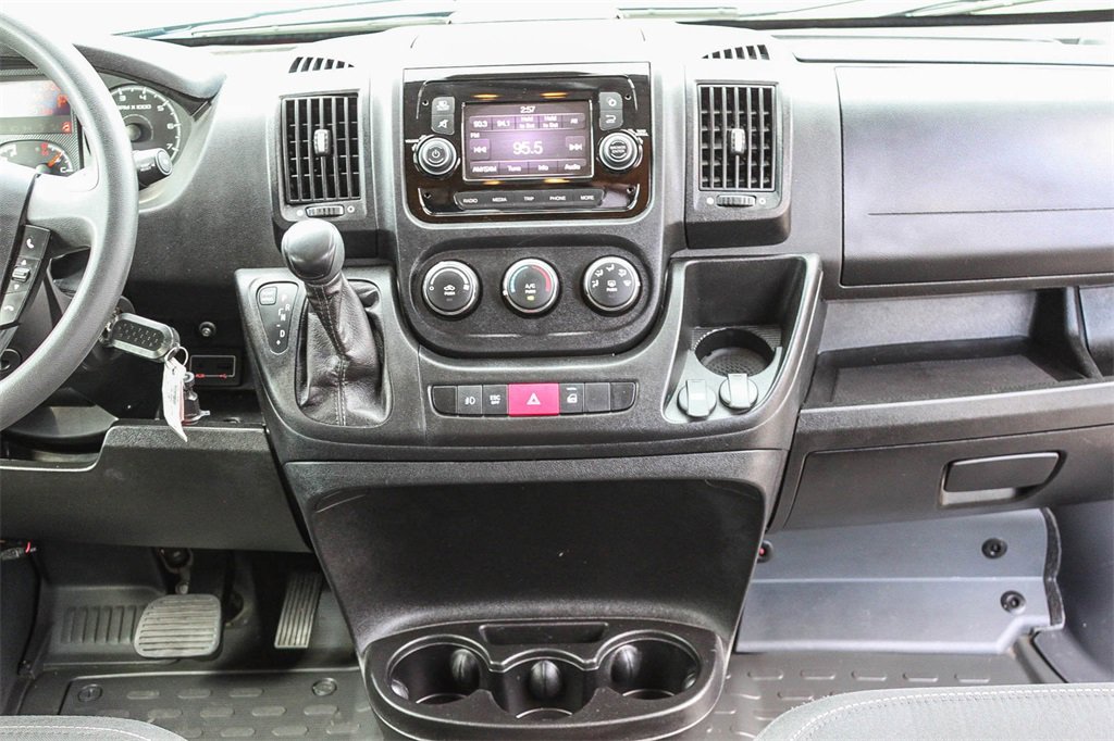 Used 2021 RAM ProMaster 2500 w/ Premium Appearance Group image 17