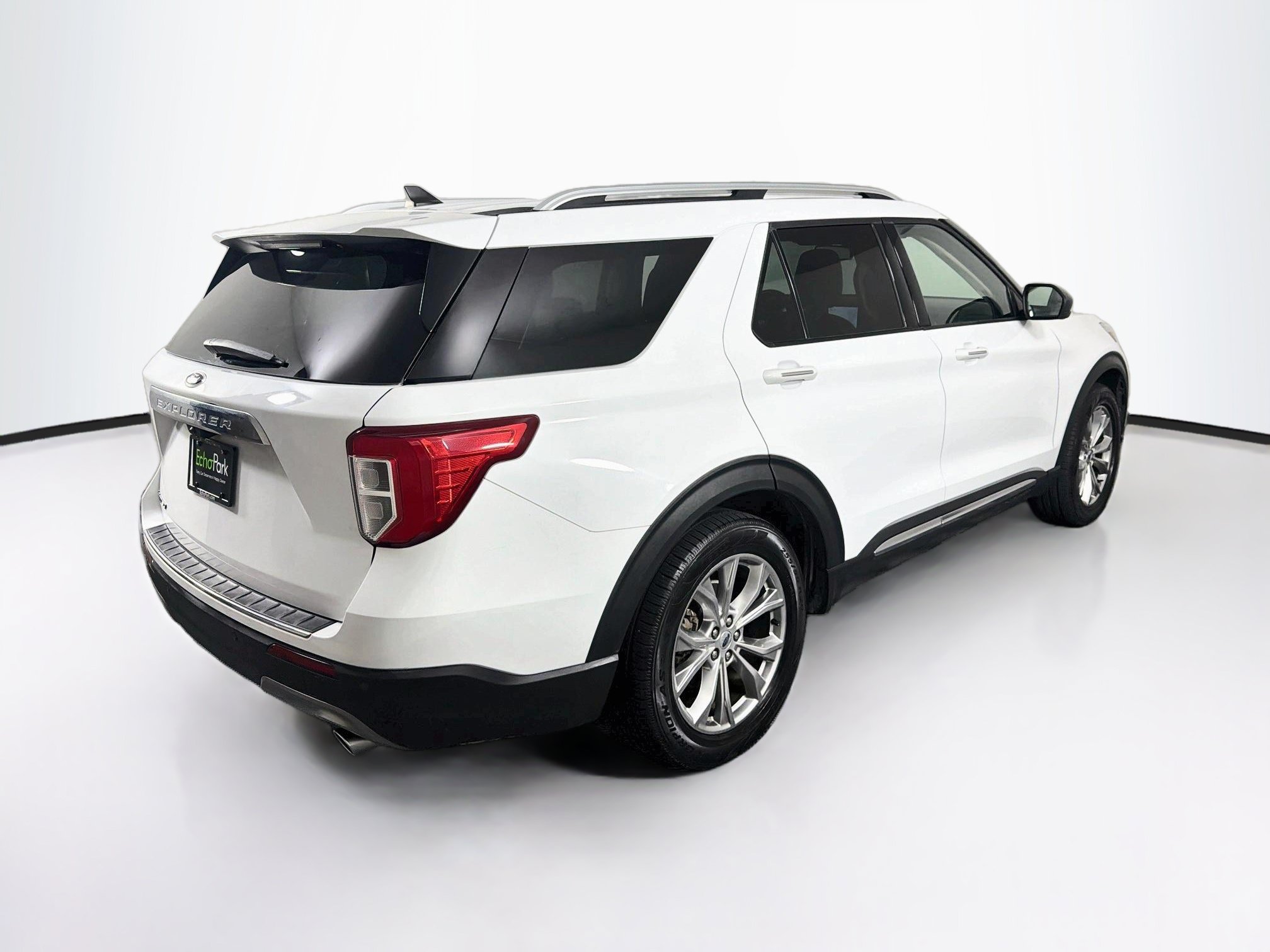 Used 2022 Ford Explorer Limited RWD image 9