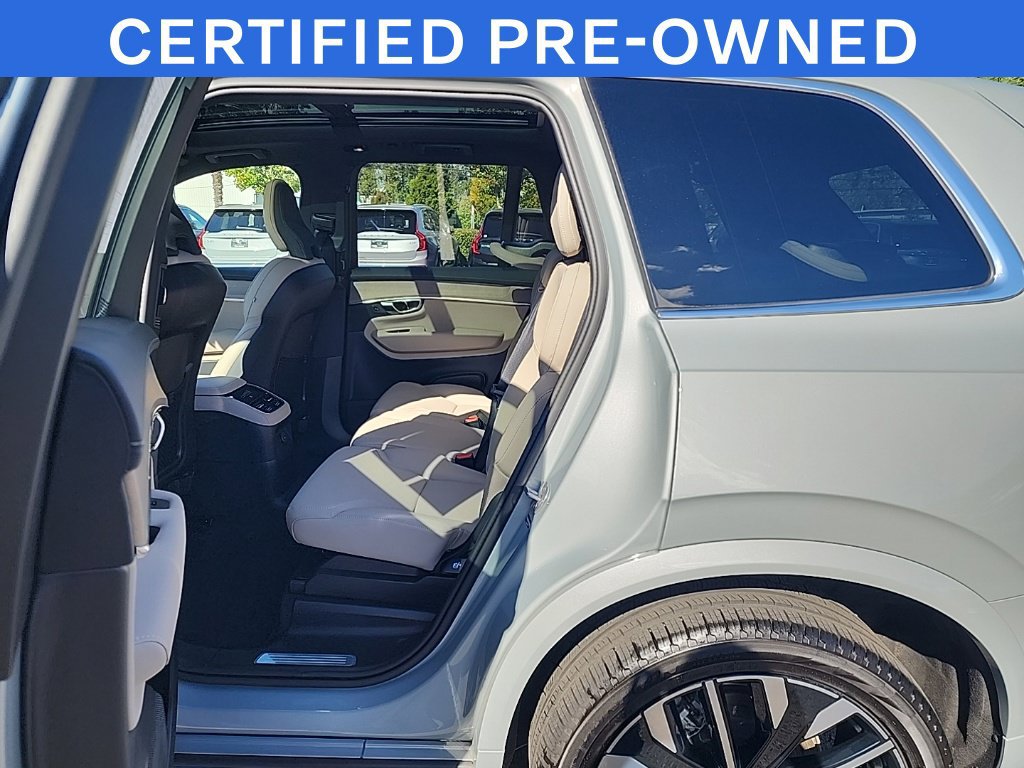 Used 2025 Volvo XC90 T8 Core AWD/4WD image 14