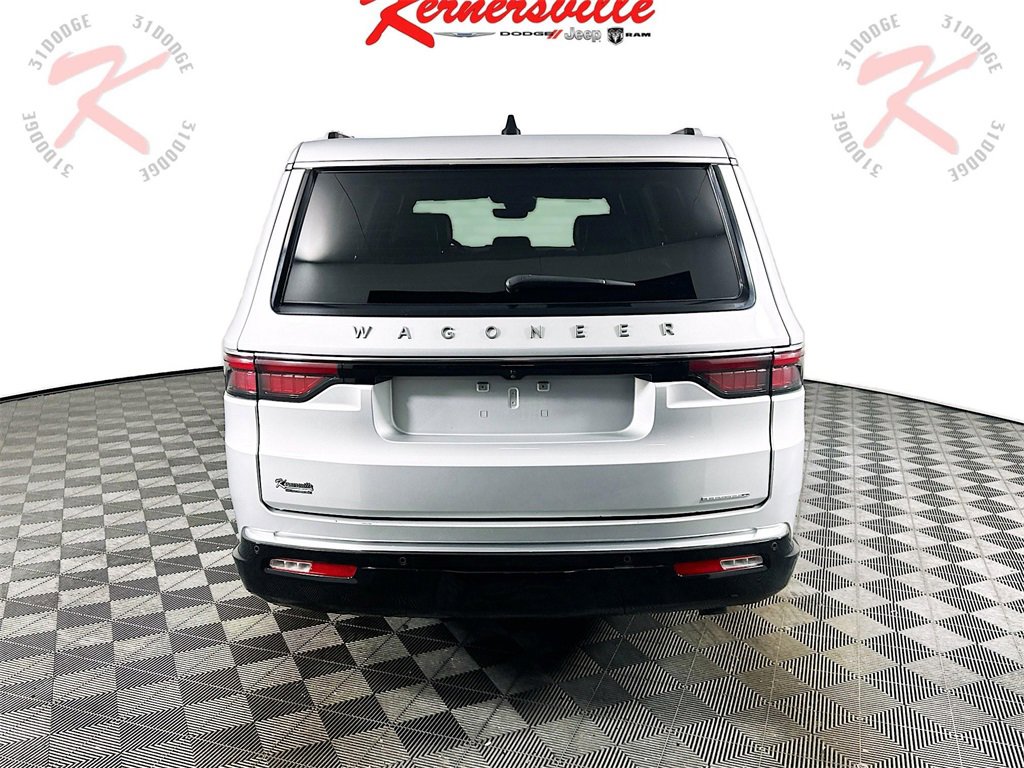 Used 2024 Jeep Wagoneer L Series II w/ Flexible Seating Group image 6