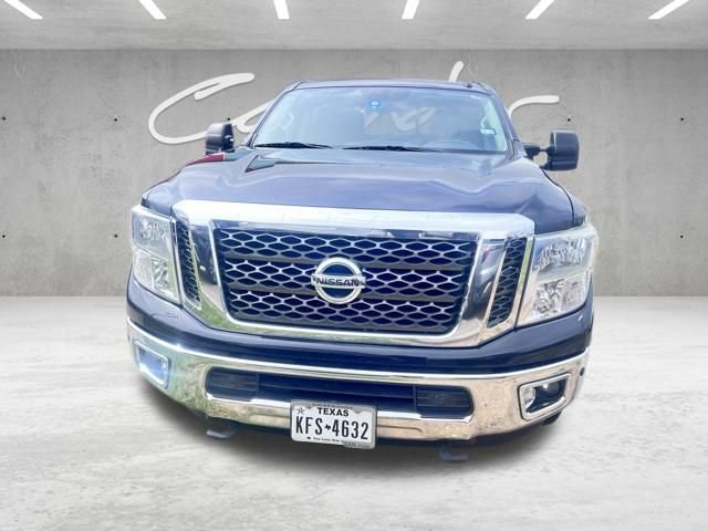 Used 2017 Nissan Titan SV RWD image 2