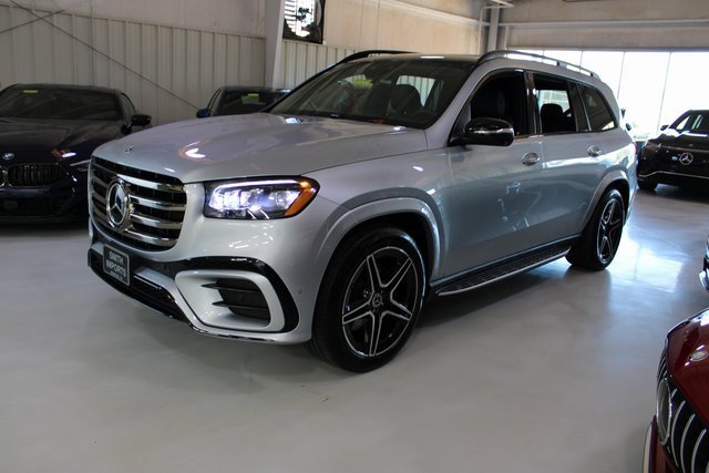 Used 2024 Mercedes-Benz GLS 450 4MATIC w/ AMG Line Exterior image 43