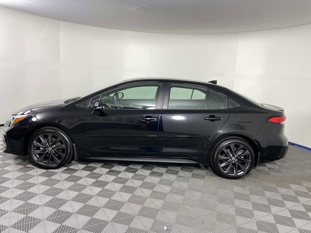 Used 2025 Toyota Corolla SE FWD image 5