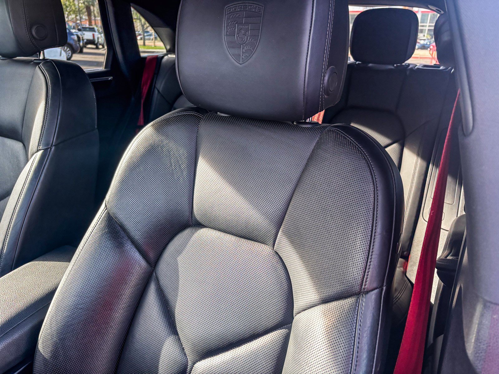 Used 2015 Porsche Macan S image 23