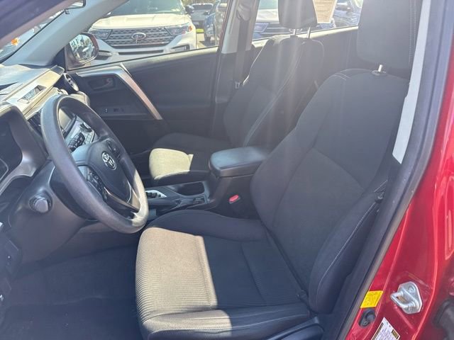 Used 2013 Toyota RAV4 XLE image 18