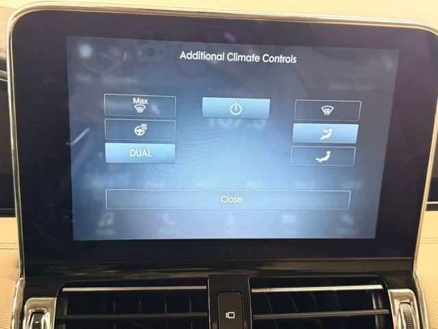 Used 2019 Lincoln Navigator L Reserve image 28