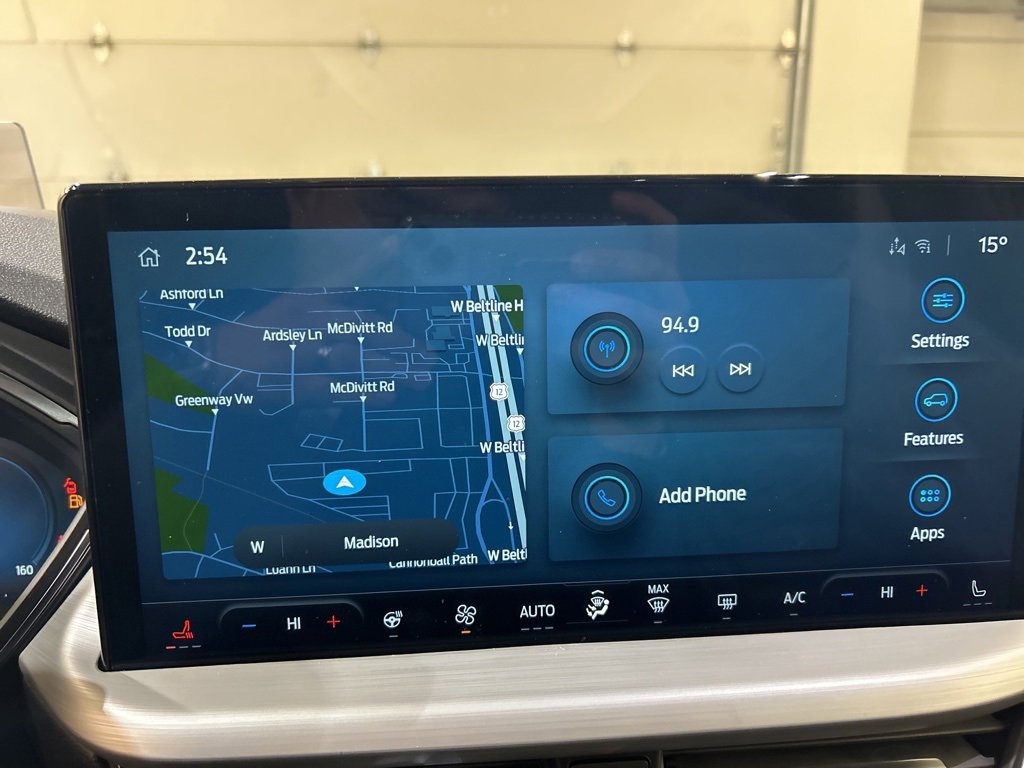 Used 2024 Ford Escape Base w/ PHEV Premium Package image 17