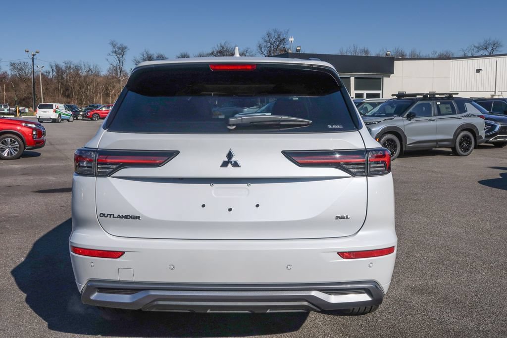New 2026 Mitsubishi Outlander SEL AWD/4WD image 10