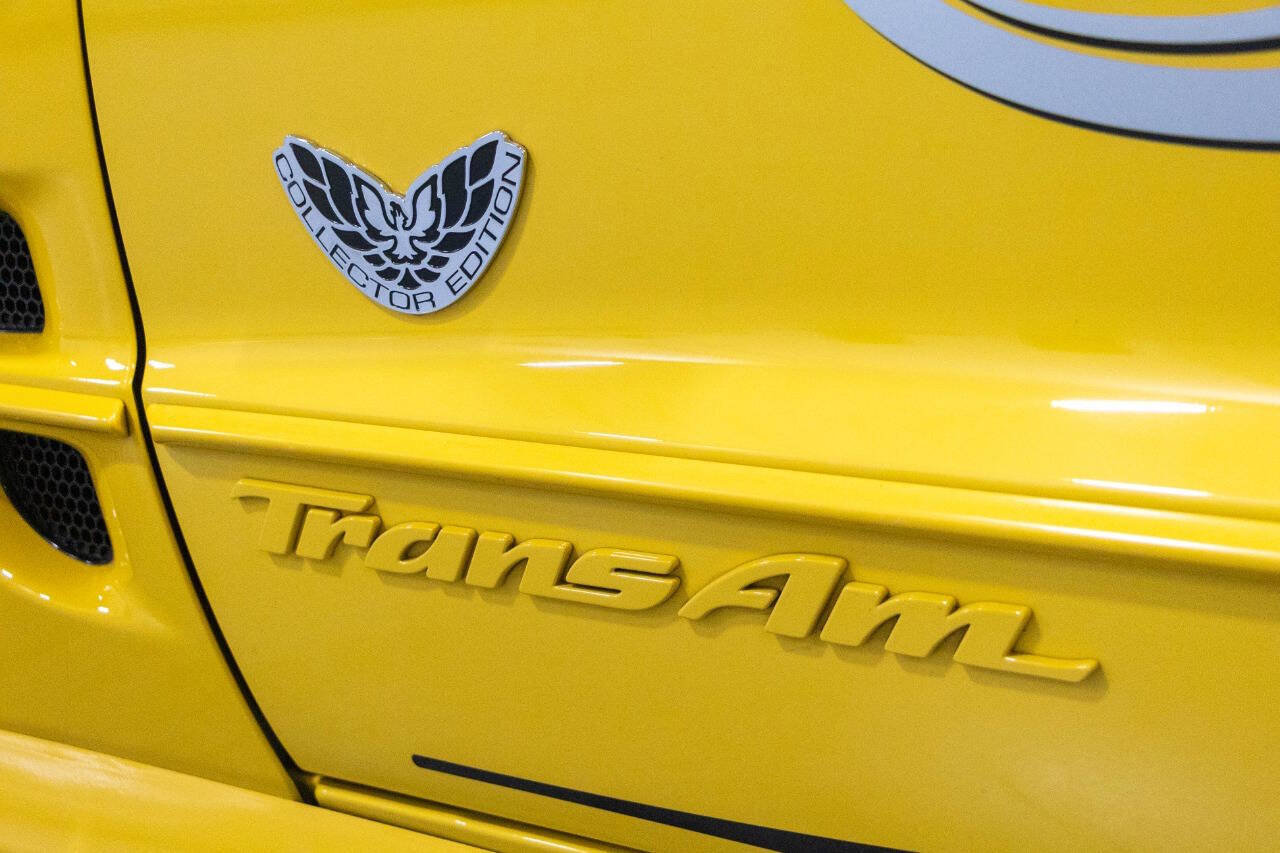 Used 2002 Pontiac Firebird Trans Am image 34