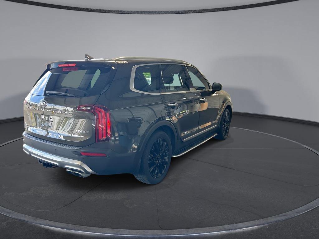 Used 2020 Kia Telluride SX w/ Towing Package FWD image 2