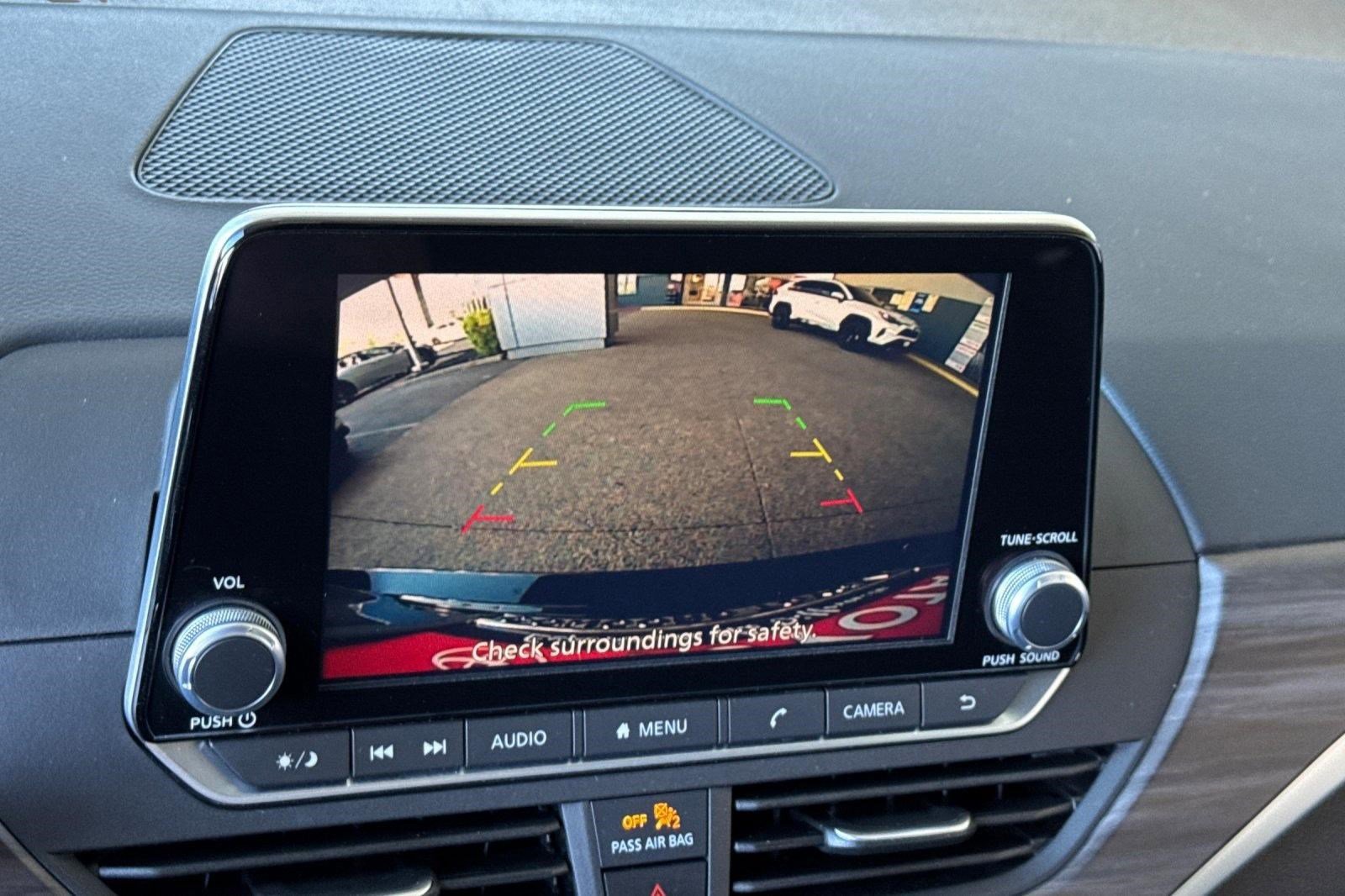 Used 2025 Nissan Altima 2.5 SV image 15