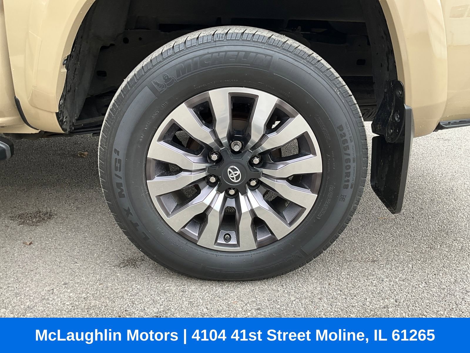 Used 2020 Toyota Tacoma Limited AWD/4WD image 16