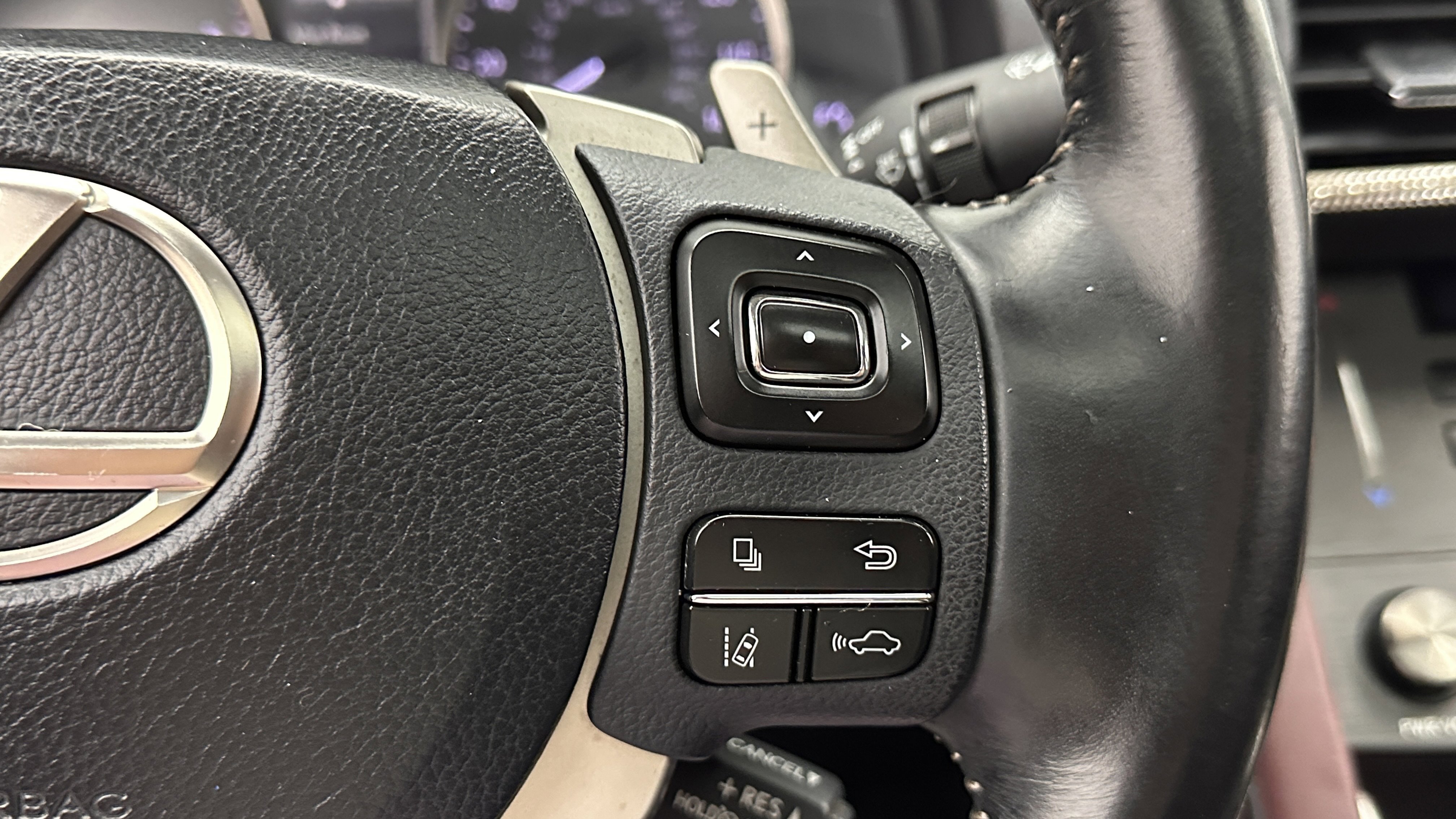 Used 2019 Lexus IS 300 w/ Accessory Package 2 image 22