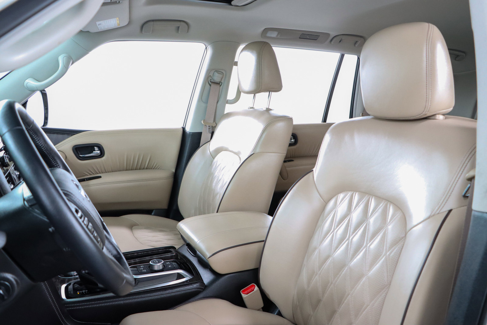 Used 2024 Nissan Armada Platinum w/ Captain's Chairs Package image 29