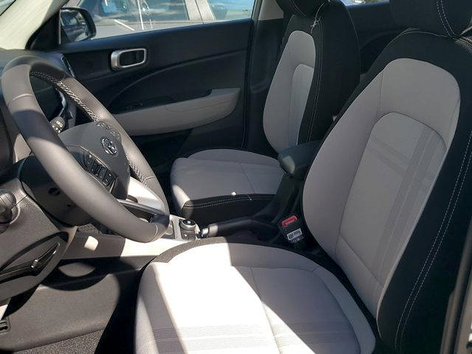 New 2026 Hyundai Venue SEL FWD image 8