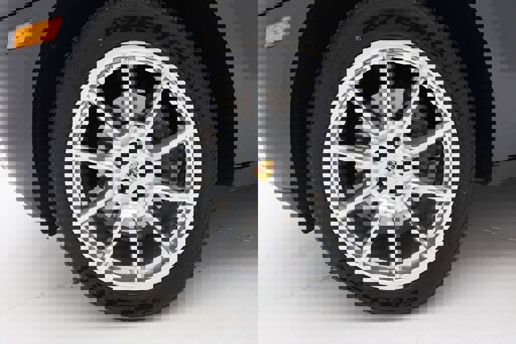 Used 2018 Porsche Macan image 35