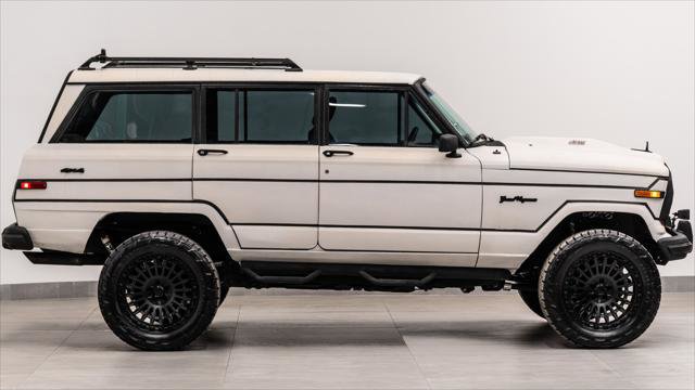 Used 1988 Jeep Grand Wagoneer image 7