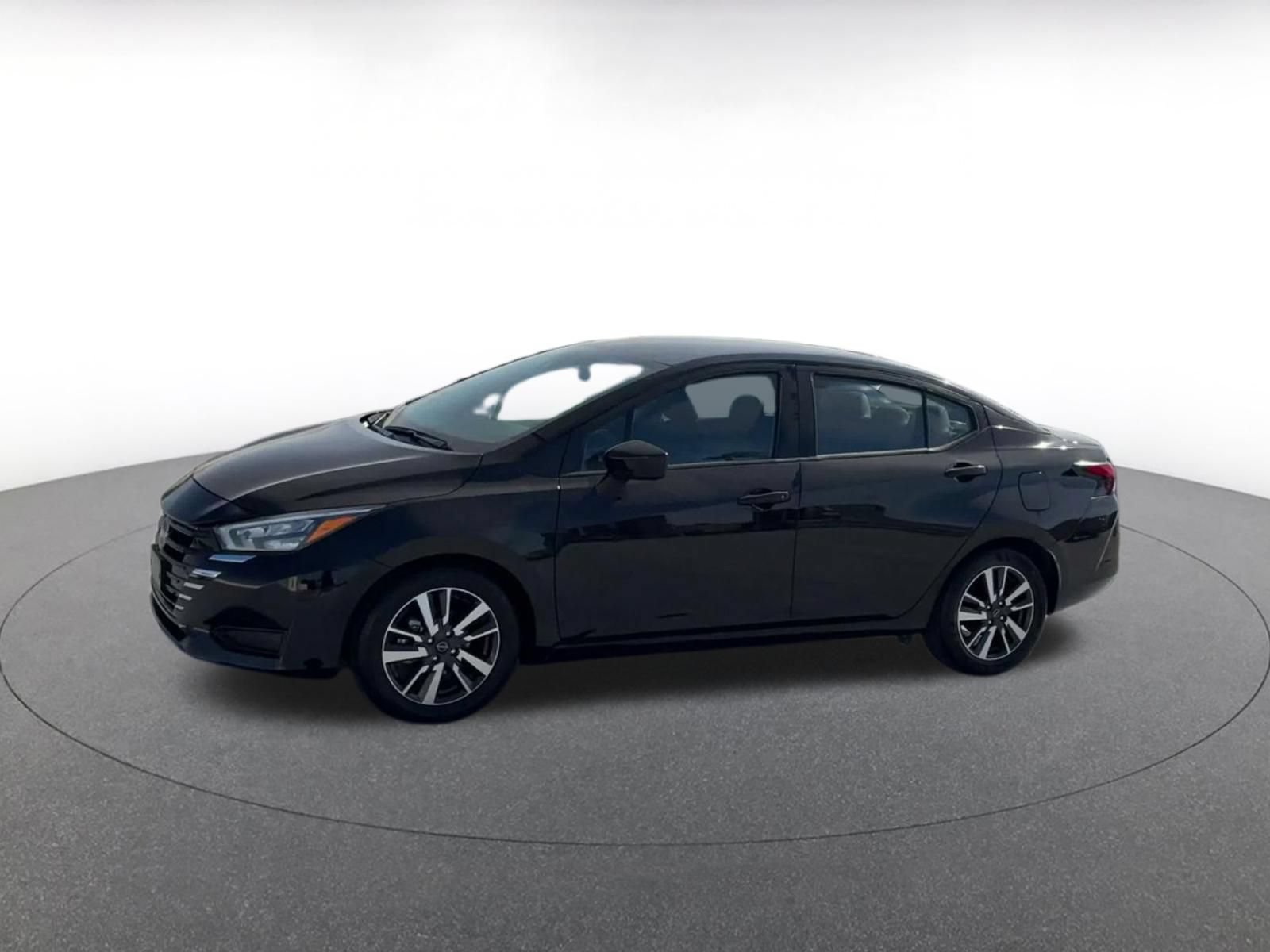 Used 2025 Nissan Versa SV FWD image 7