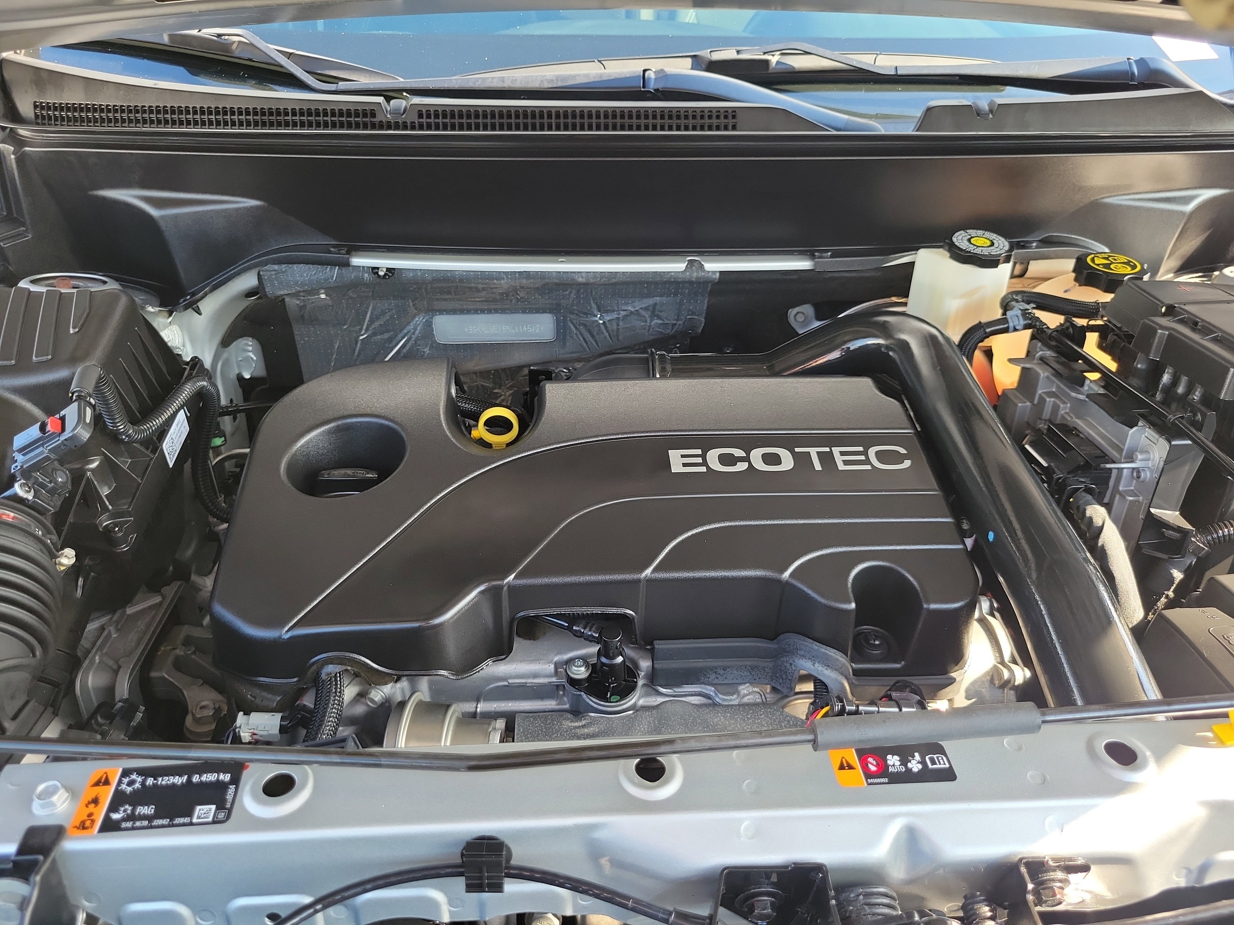 Used 2022 GMC Terrain SLE image 26