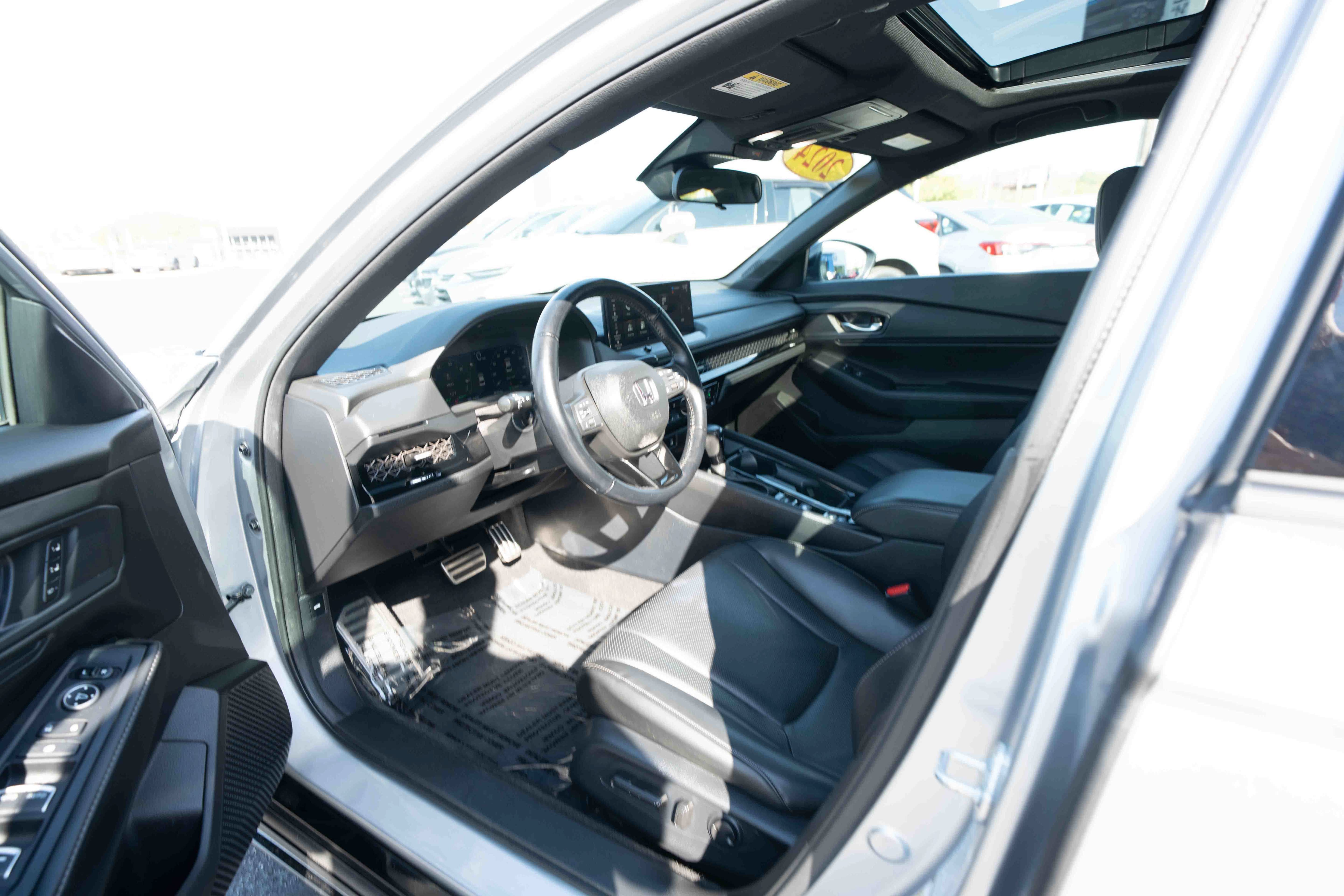 Used 2024 Honda Accord Sport image 8