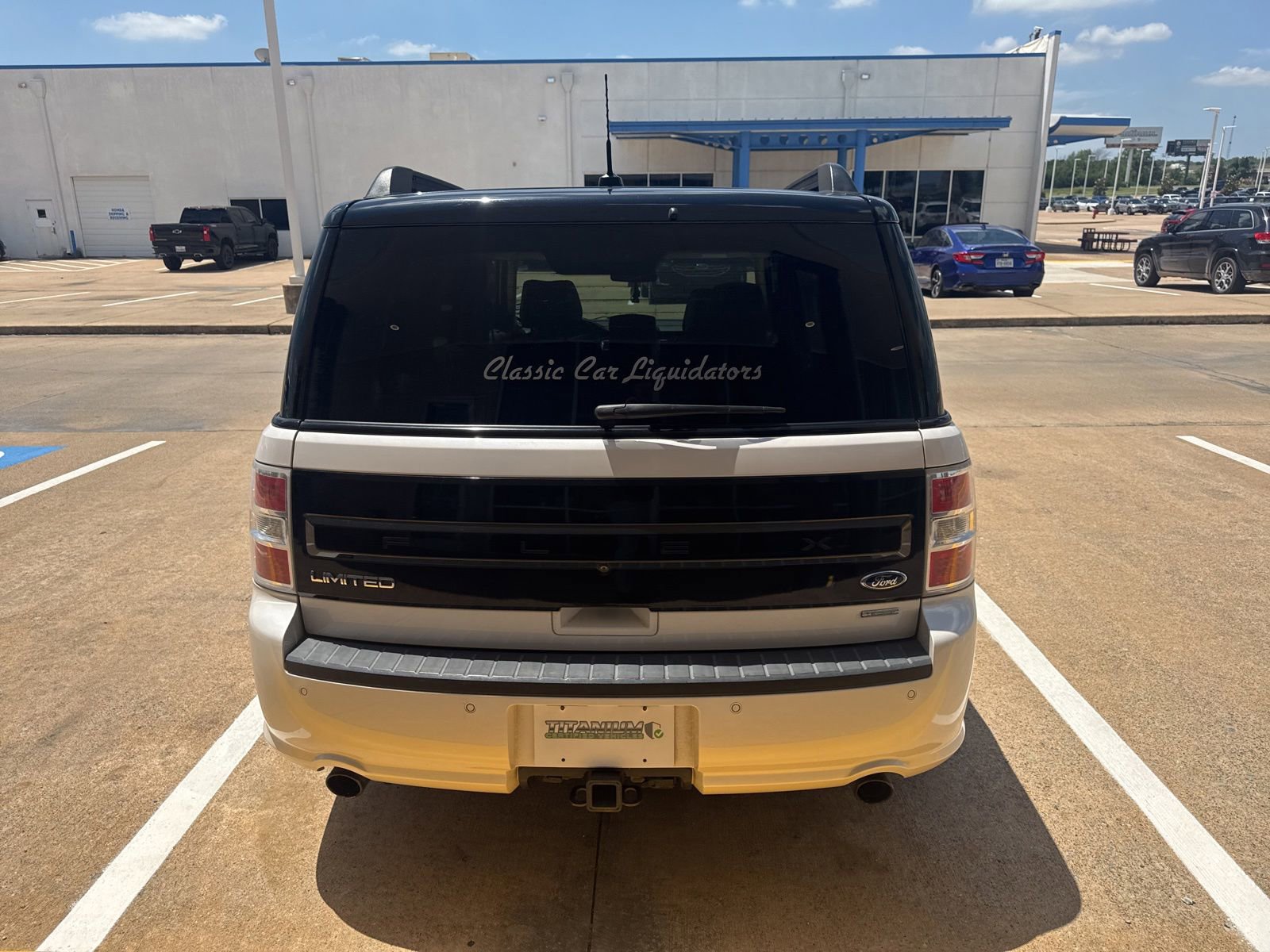 Used 2019 Ford Flex Limited w/ Equipment Group 303A AWD/4WD image 4