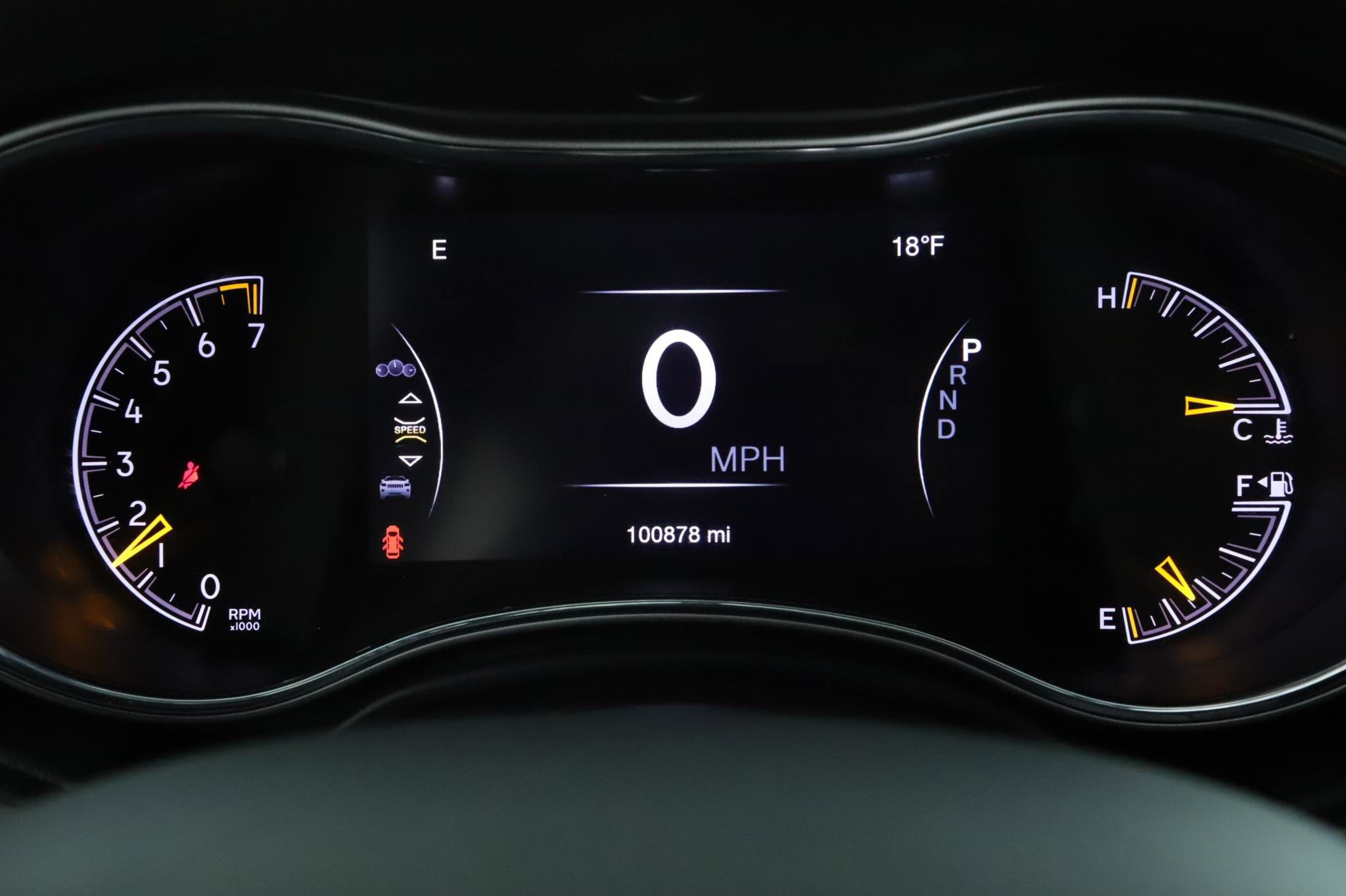 Used 2019 Jeep Grand Cherokee Altitude AWD/4WD image 12