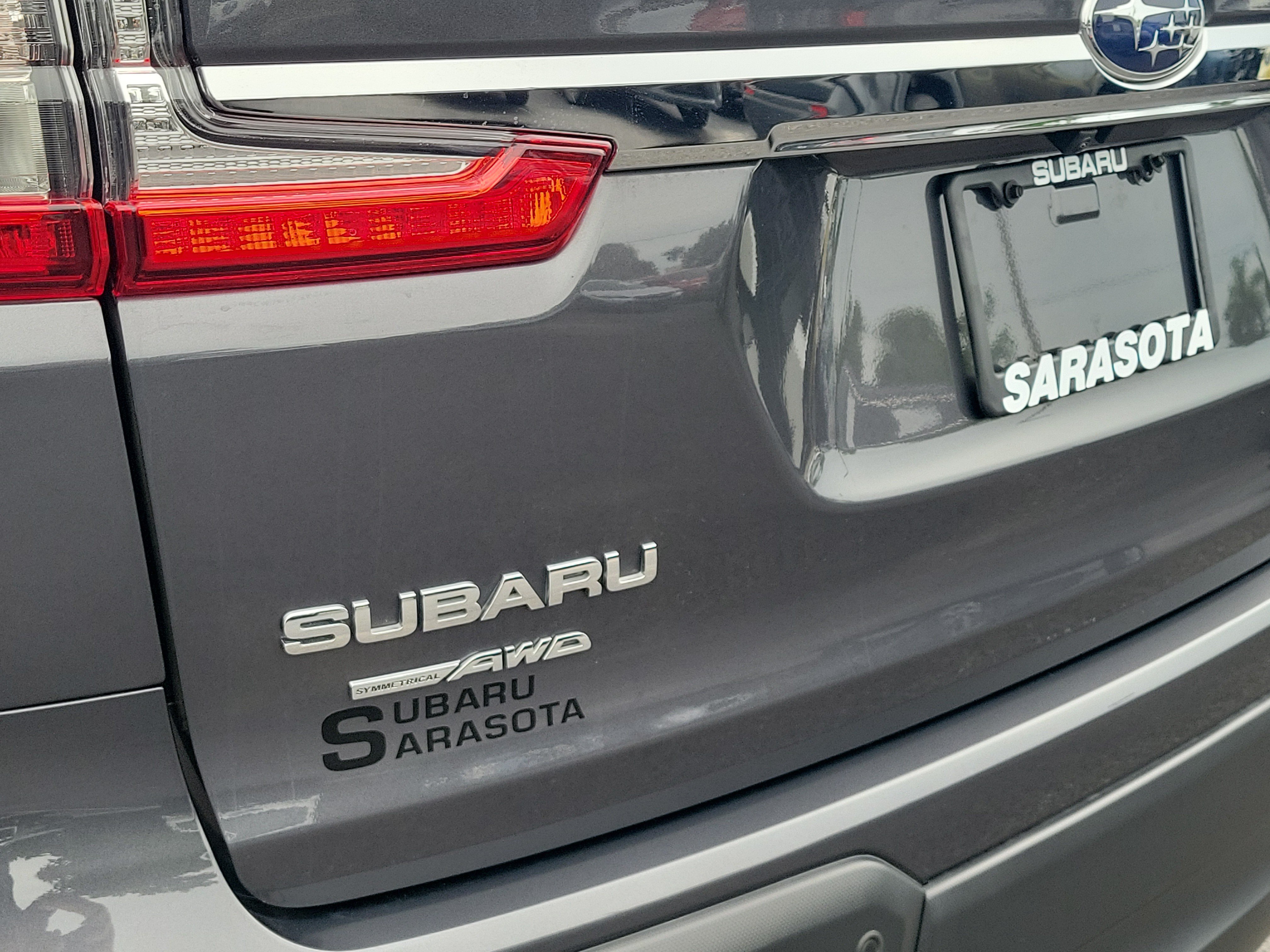 Used 2023 Subaru Ascent Limited w/ Technology Package AWD/4WD image 11