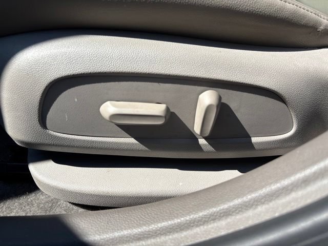 Used 2016 Chevrolet Cruze Premier FWD image 14