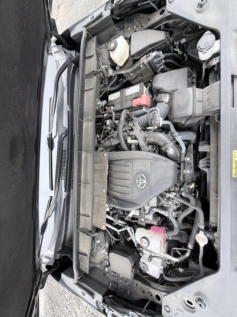 Used 2024 Toyota Highlander XLE image 35