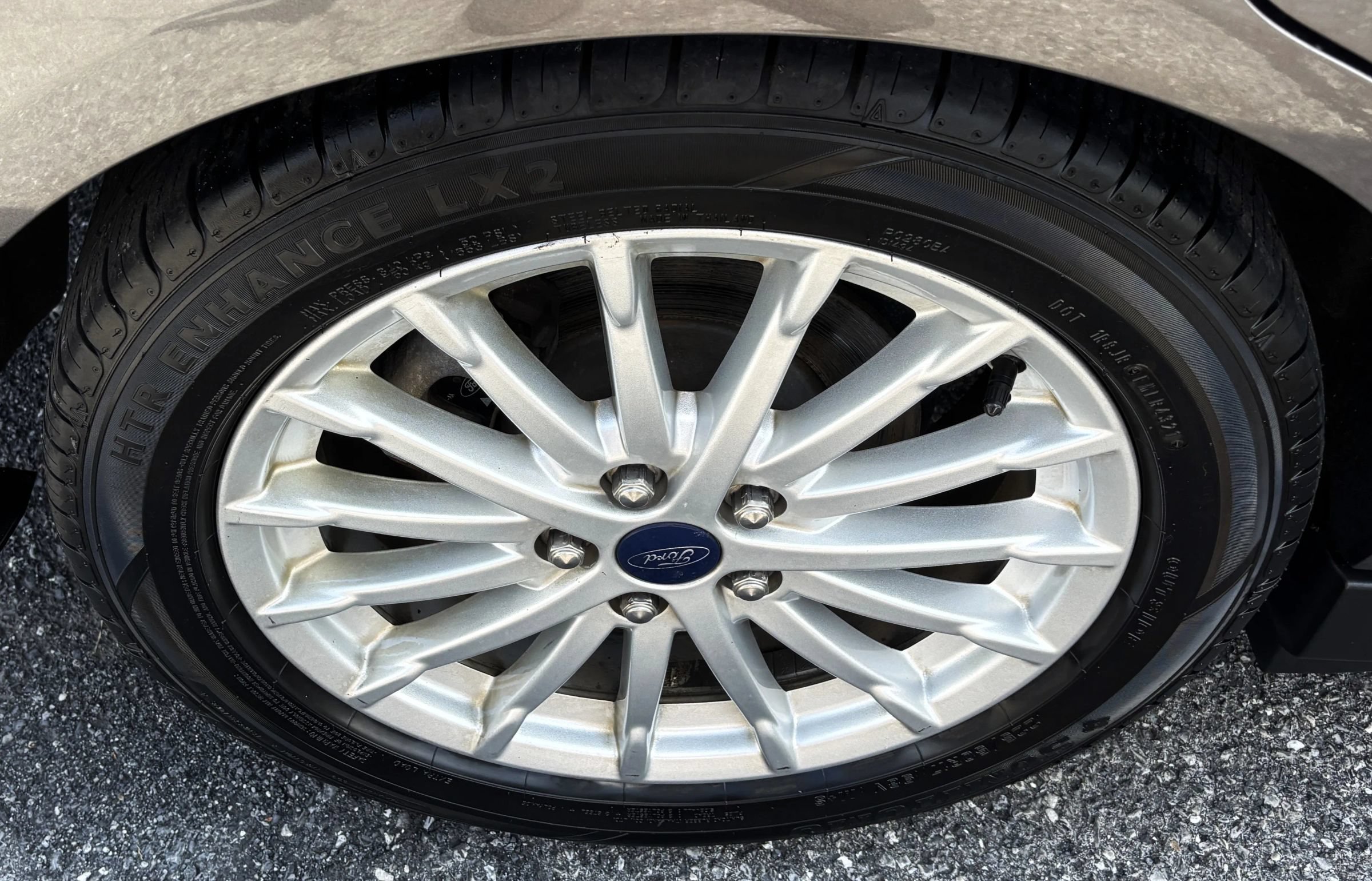 Used 2014 Ford C-MAX SEL w/ Equipment Group 302A FWD image 8