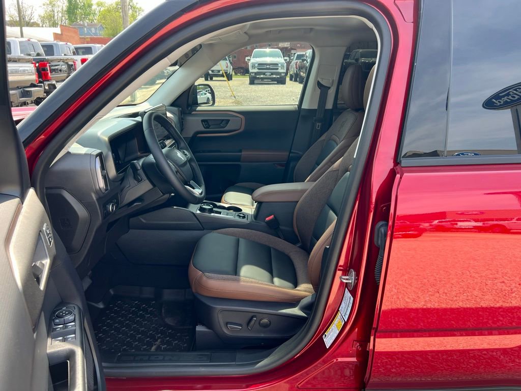 Used 2025 Ford Bronco Sport Outer Banks w/ Outer Banks Tech Package+ image 14