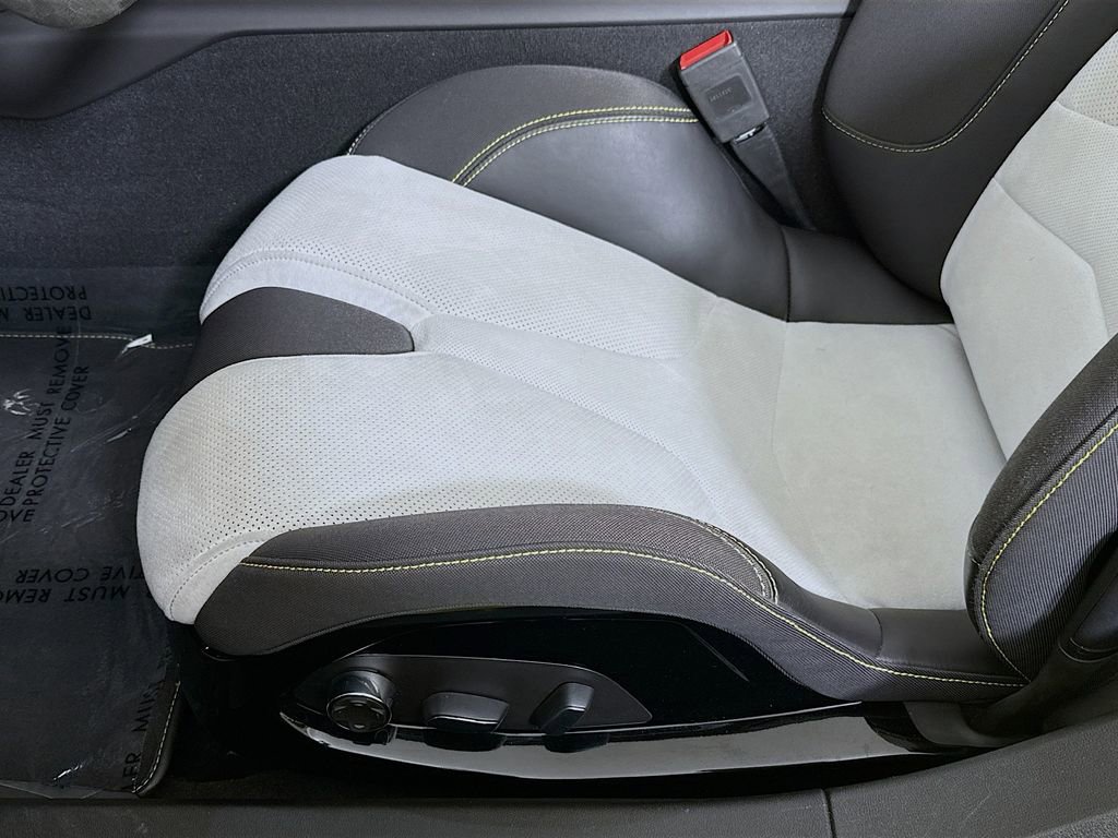 Used 2021 Chevrolet Corvette Stingray Premium Conv w/ Z51 Performance Package image 20