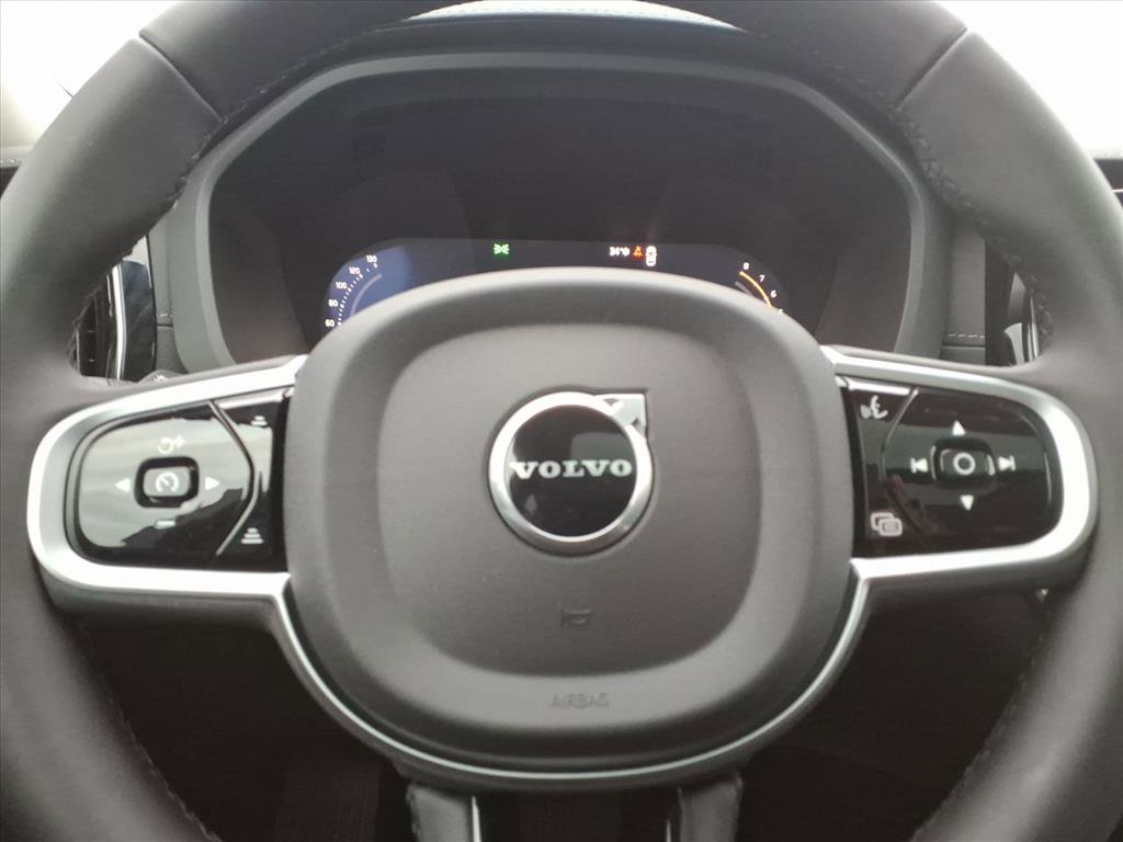 New 2026 Volvo XC60 B5 Ultra w/ Protection Package Premier image 10